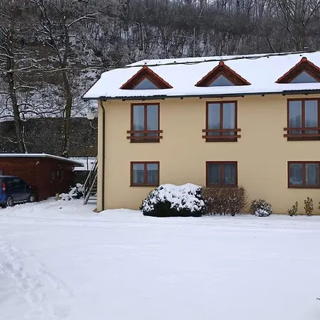 Penzion Marina Vltava Nelahozeves